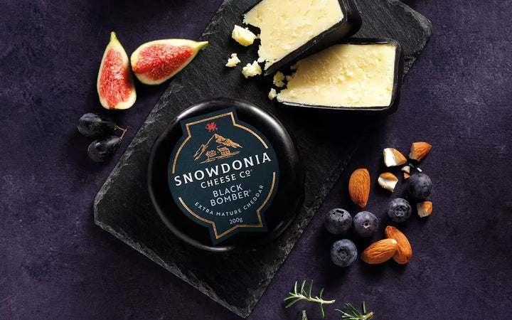 Black Bomber (Extra Mature Cheddar) | Snowdonia Cheese | Anglesey Hamper Co.