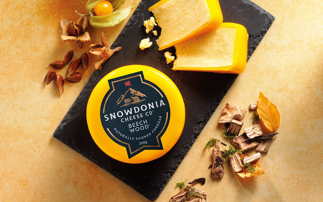 Beechwood 200g (Smoked Mature Cheddar) | Snowdonia Cheese | Anglesey Hamper Co.