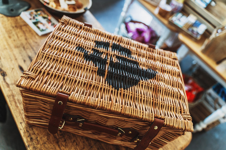 Deluxe 2-Person Fitted Hamper | Anglesey Icon Edition