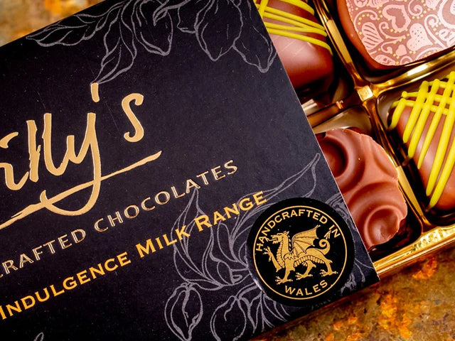 Pure Indulgence Chocolate Box (6 pieces) | Dilly’s Handcrafted Chocolates | Anglesey Hamper Co.