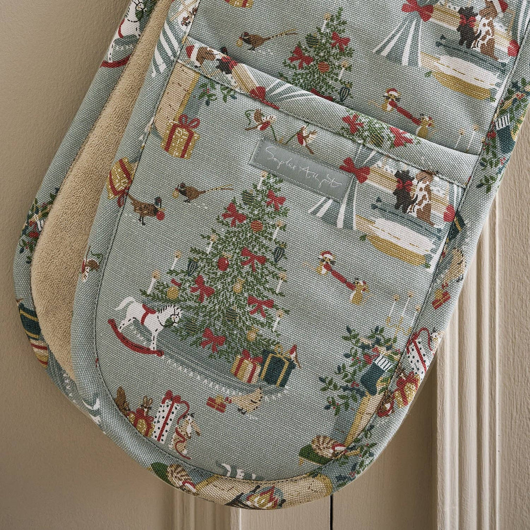 Cosy Christmas Double Oven Glove