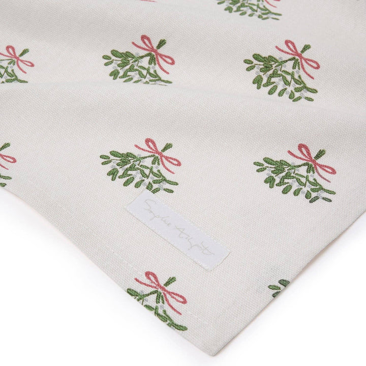 Mistletoe Table Runner: 35 x 200cm