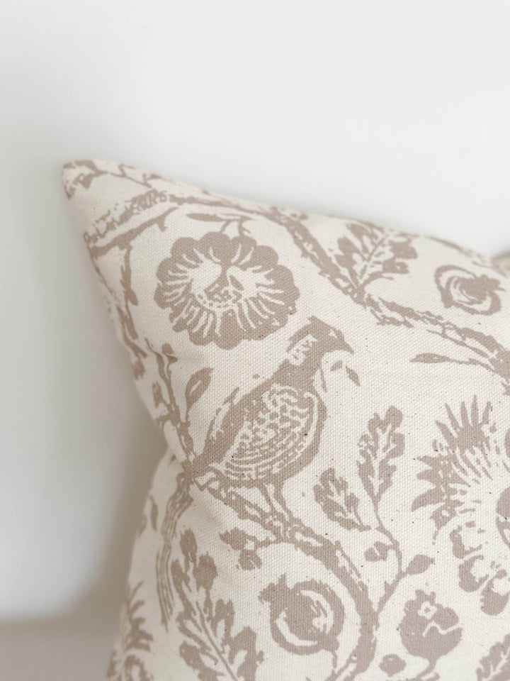 Aria Cotton Cushion Cover 50×30 – Country Print