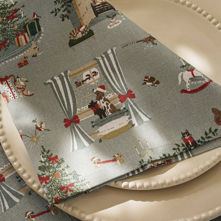 Cosy Christmas Napkins (Set of 4)